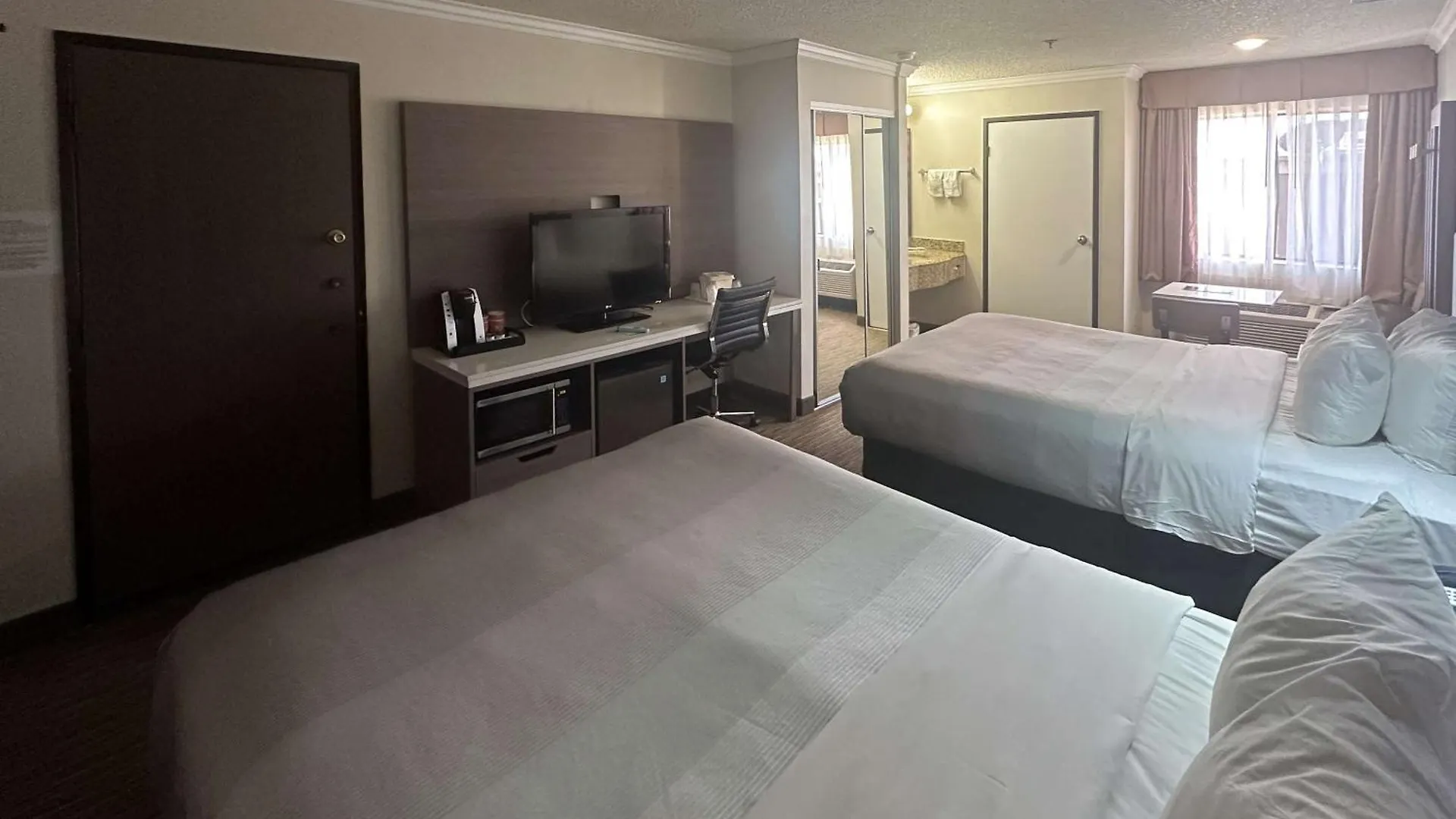 Hotel Quality Inn & Suites Los Angeles Airport - Lax Inglewood